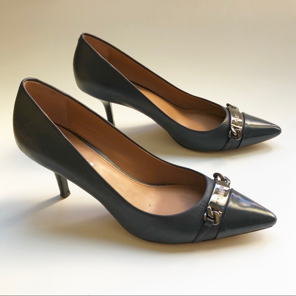 •• COACH •• Navy Midnight Bowery pump heels